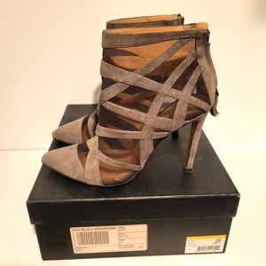 Joe's Jeans Women's Dainty Bootie Size 7.5